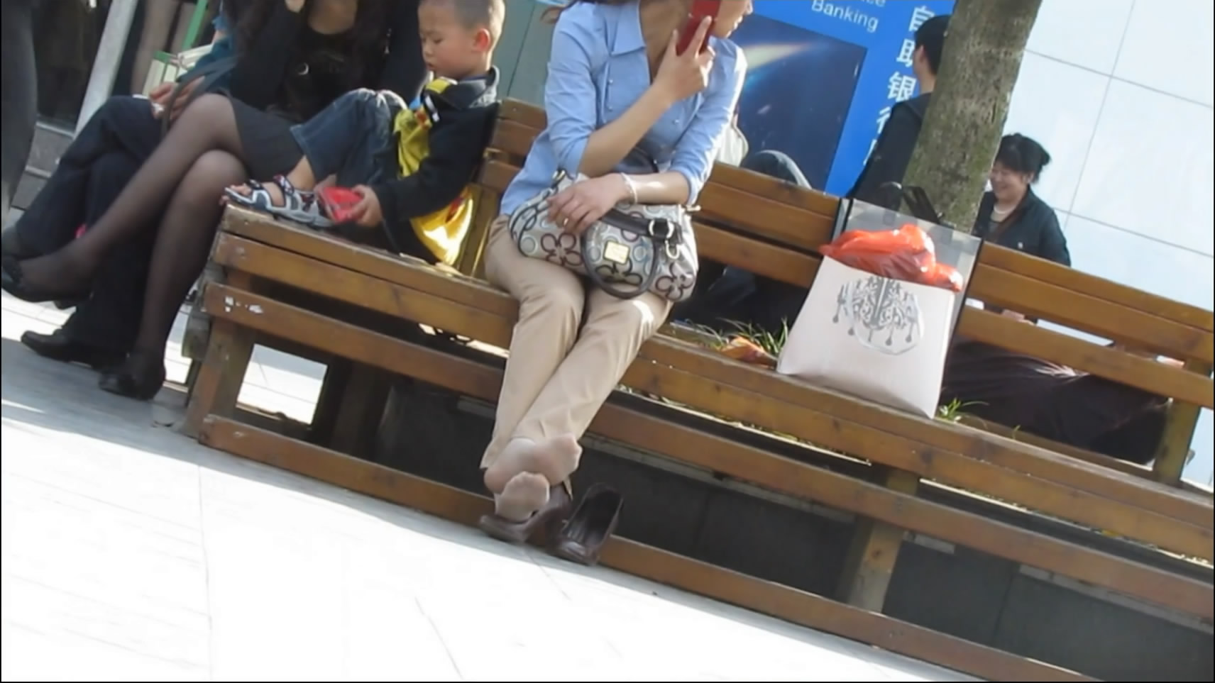 streetsnapnylon[00 01 04][20181205 224105 4]